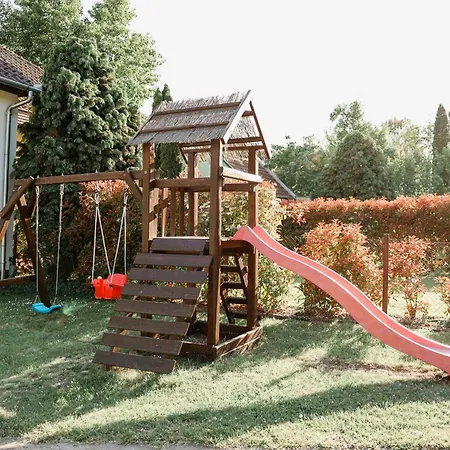 Horgony Szallas شقة